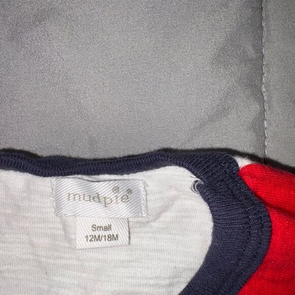 Mud pie 12-18m moving company shirt - Picture 2 of 2